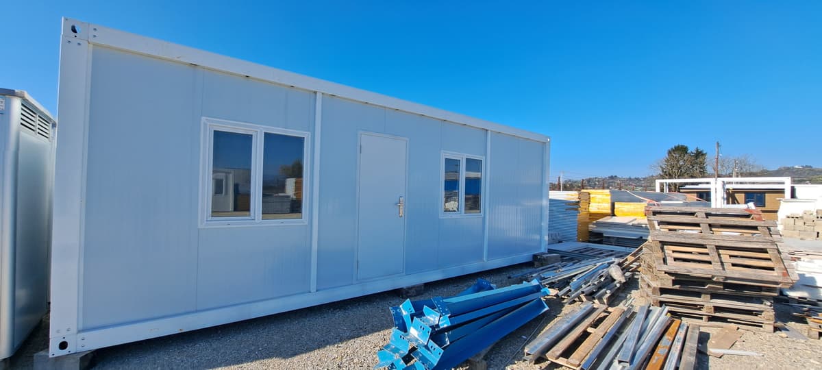 Kontejner 800x300 cm