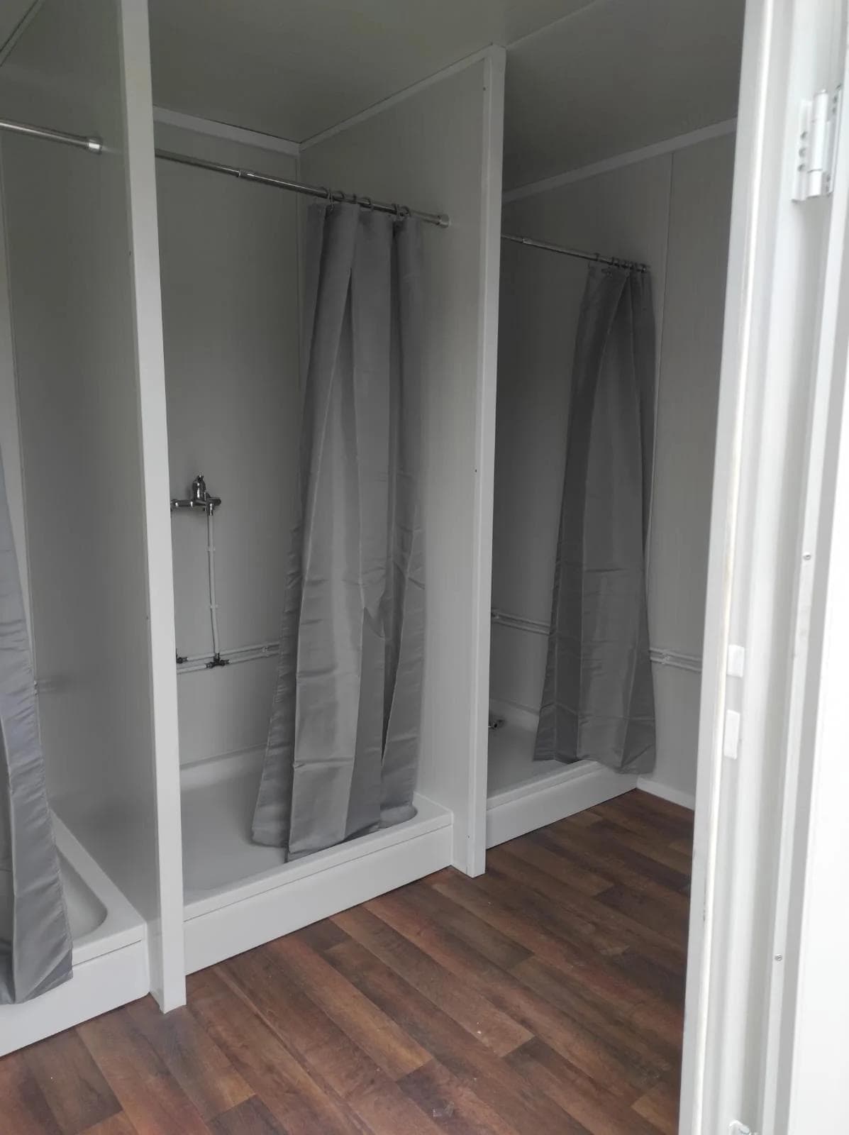 Sanitarni kontejner po narudžbi 1