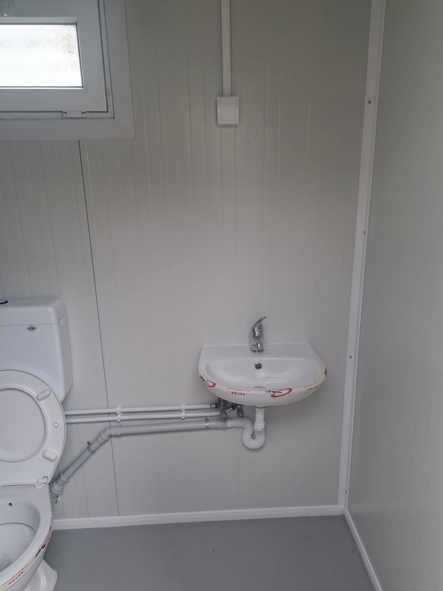 Mobilna kupaona 270x145 cm 1