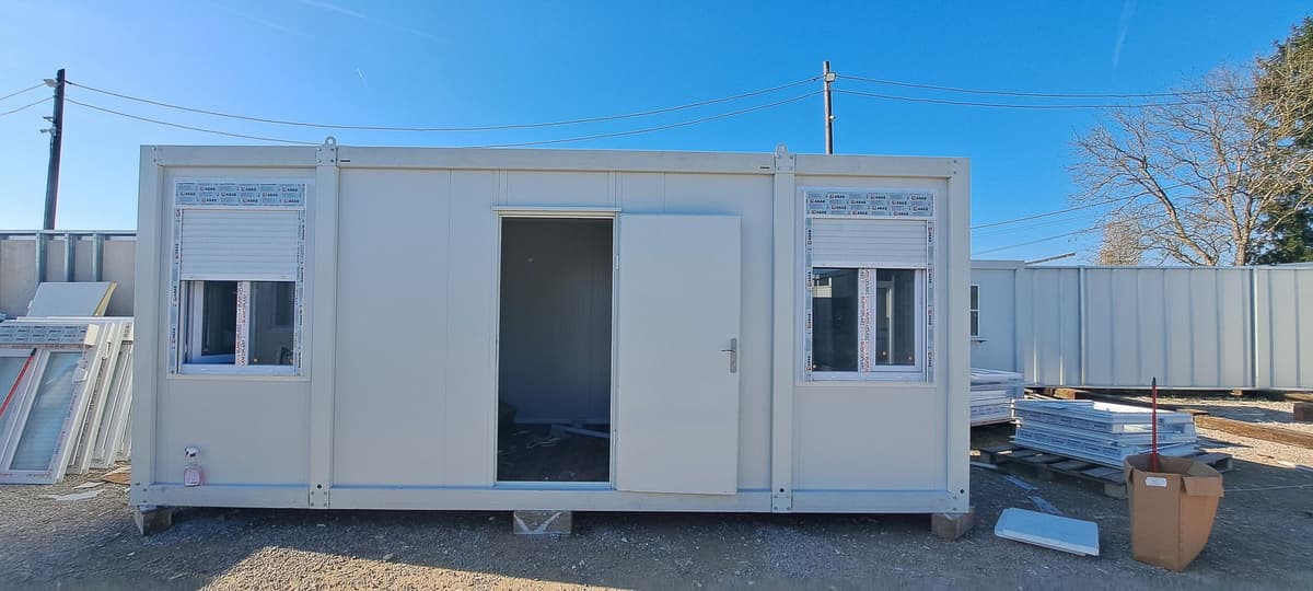 Kontejner 600x300 cm